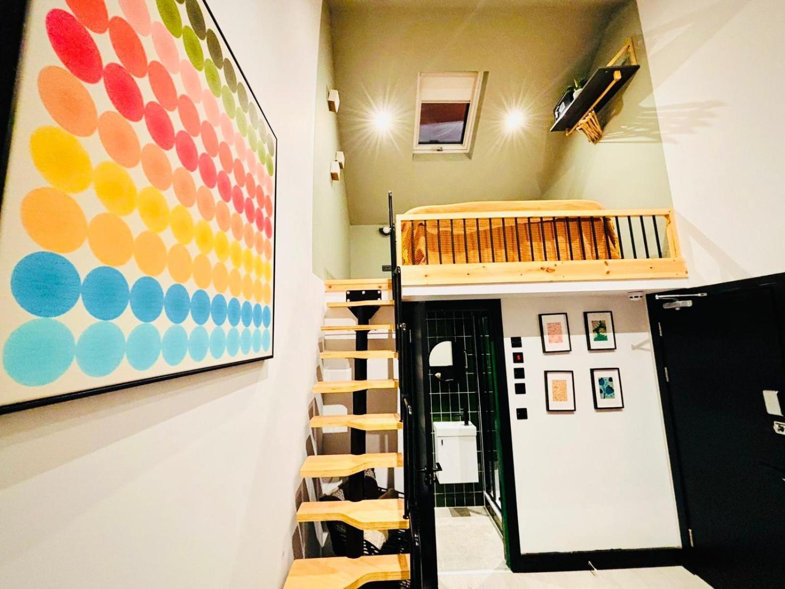 Luxury Mezzanine Flats Next Hackney Londra